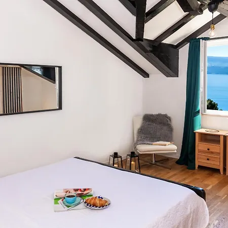 Olive Seaview Oasis